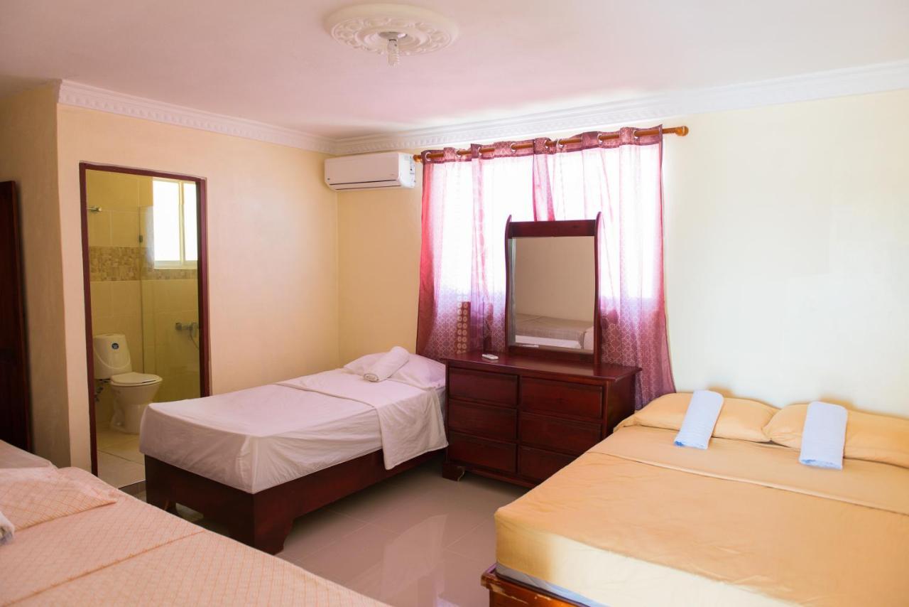 Bnb Tropical Island Aparthotel - Corales Del Sur - Santo Domingo Este Exterior photo