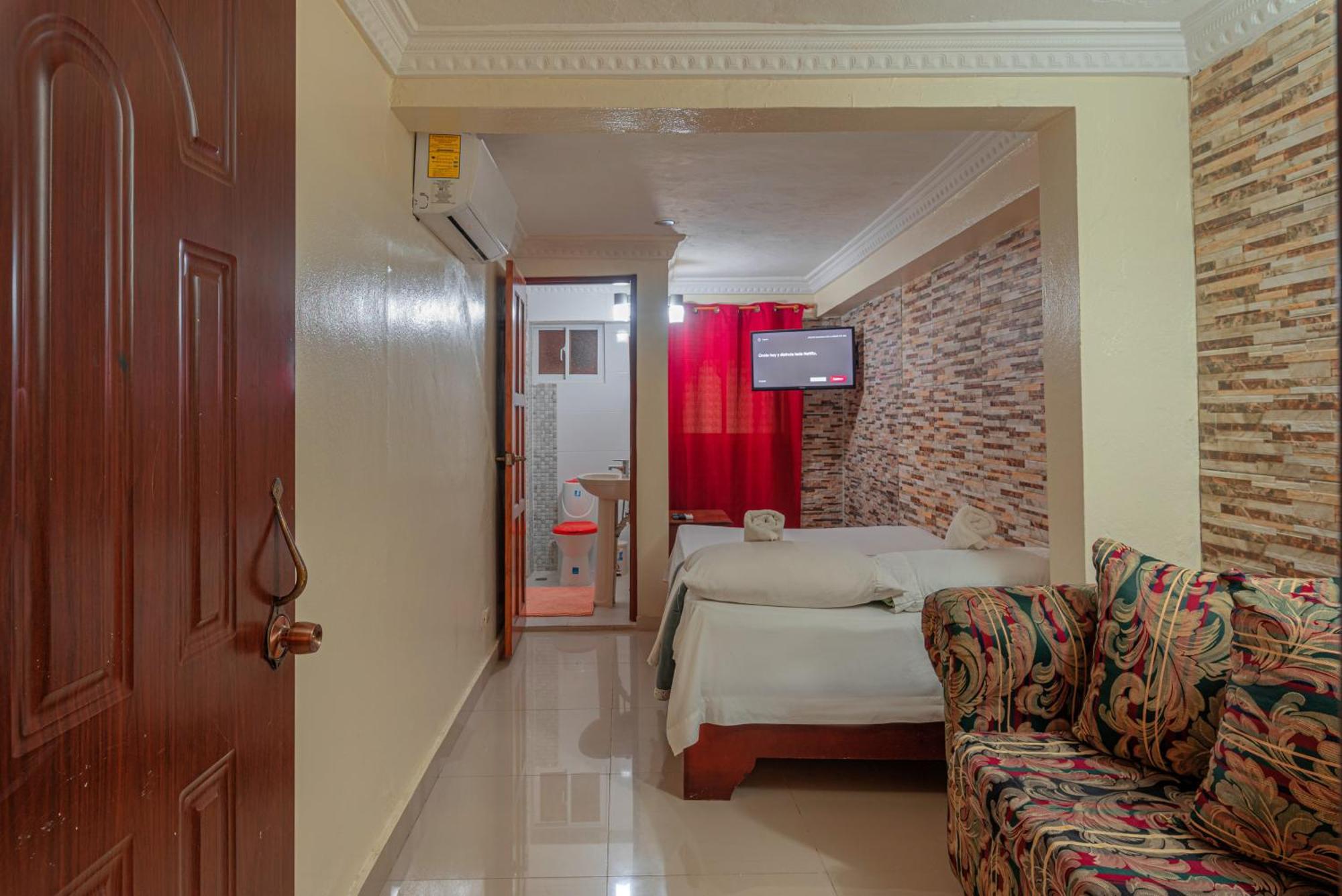 Bnb Tropical Island Aparthotel - Corales Del Sur - Santo Domingo Este Exterior photo